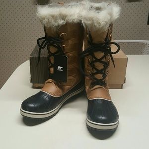 Sorel Waterproof Boots Curry/Black Sz 11 Med